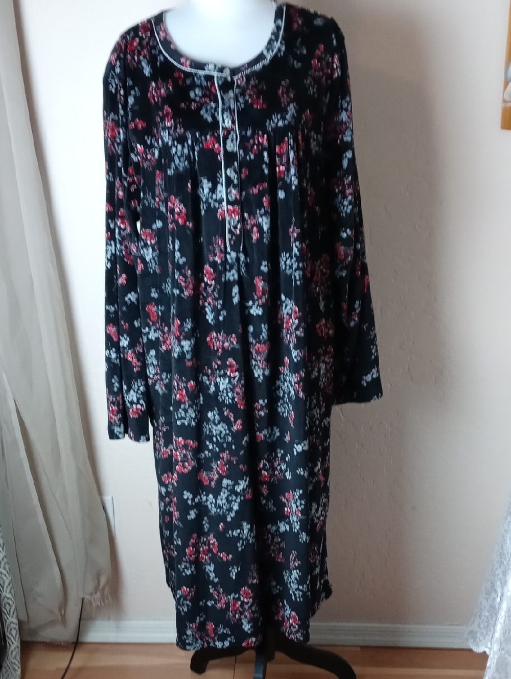 Aria Collection Black Nightgown with Red & White Floral Print